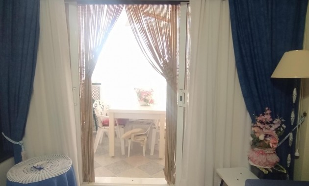Venta - Apartamento / piso -
Torrevieja - Los Europeos