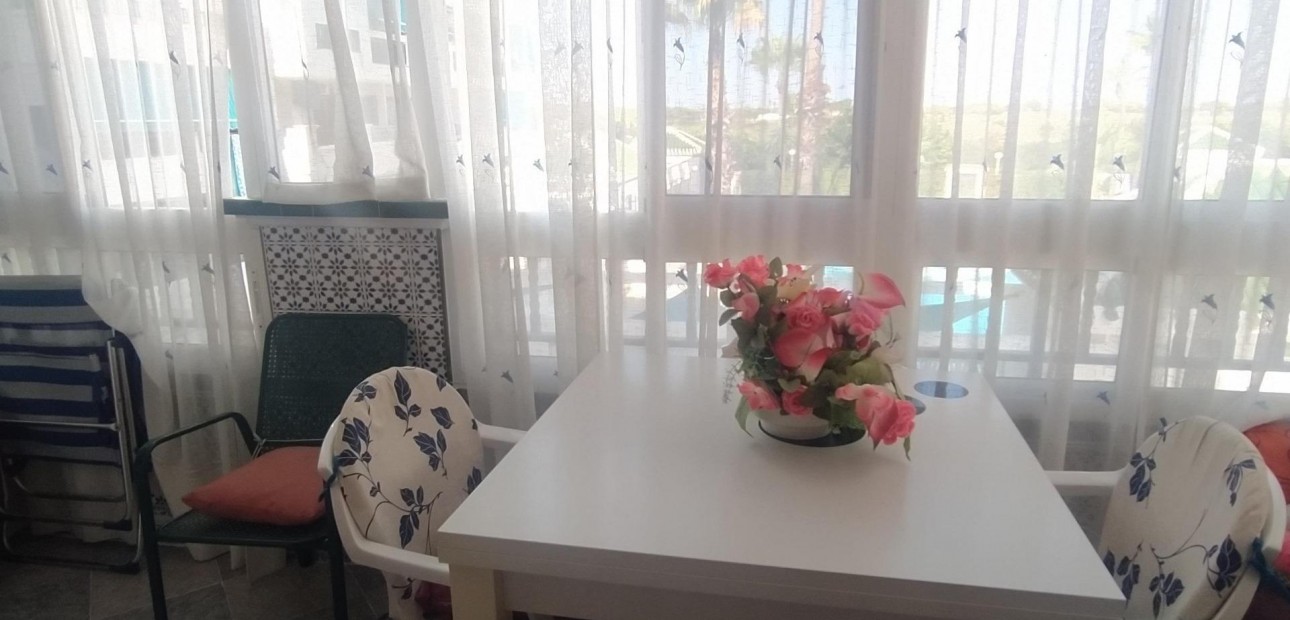 Venta - Apartamento / piso -
Torrevieja - Los Europeos