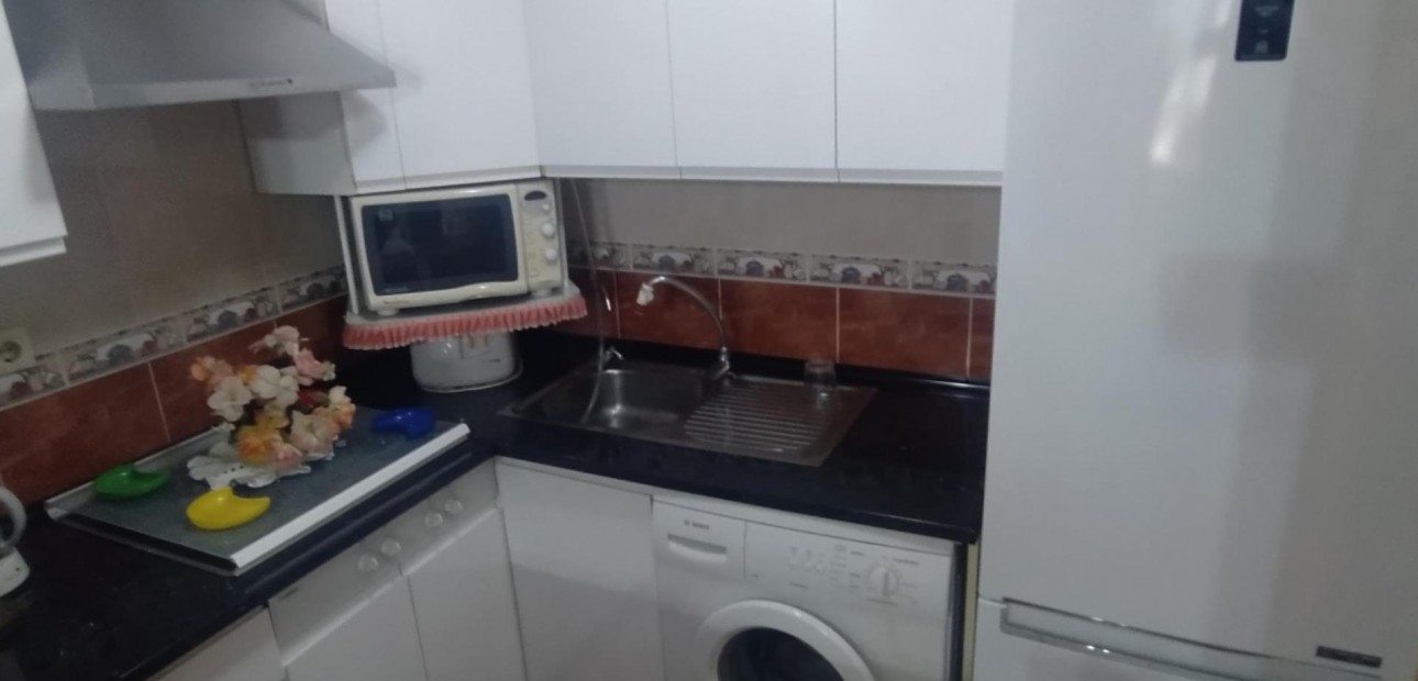 Venta - Apartamento / piso -
Torrevieja - Los Europeos