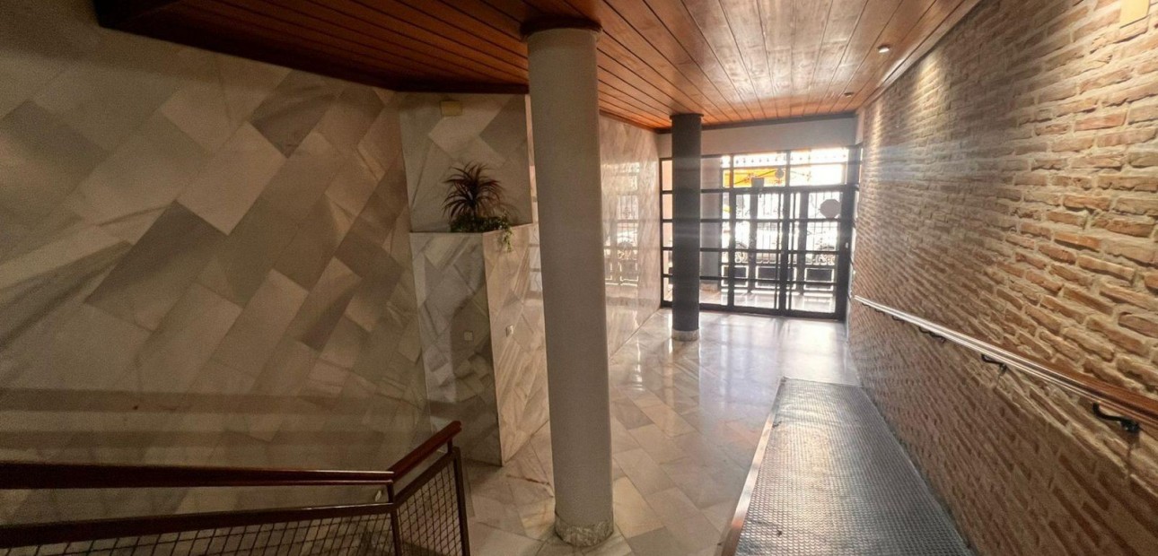 Venta - Apartamento / piso -
Torrevieja - torrevieja