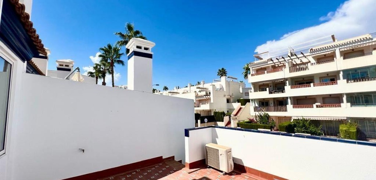 Venta - Terraced house -
Orihuela Costa - Villamartín-Las Filipinas