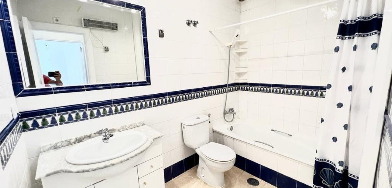 Venta - Terraced house -
Orihuela Costa - Villamartín-Las Filipinas