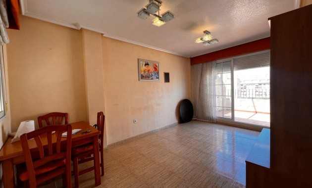 Sale - Apartment / flat -
Torrevieja - torrevieja