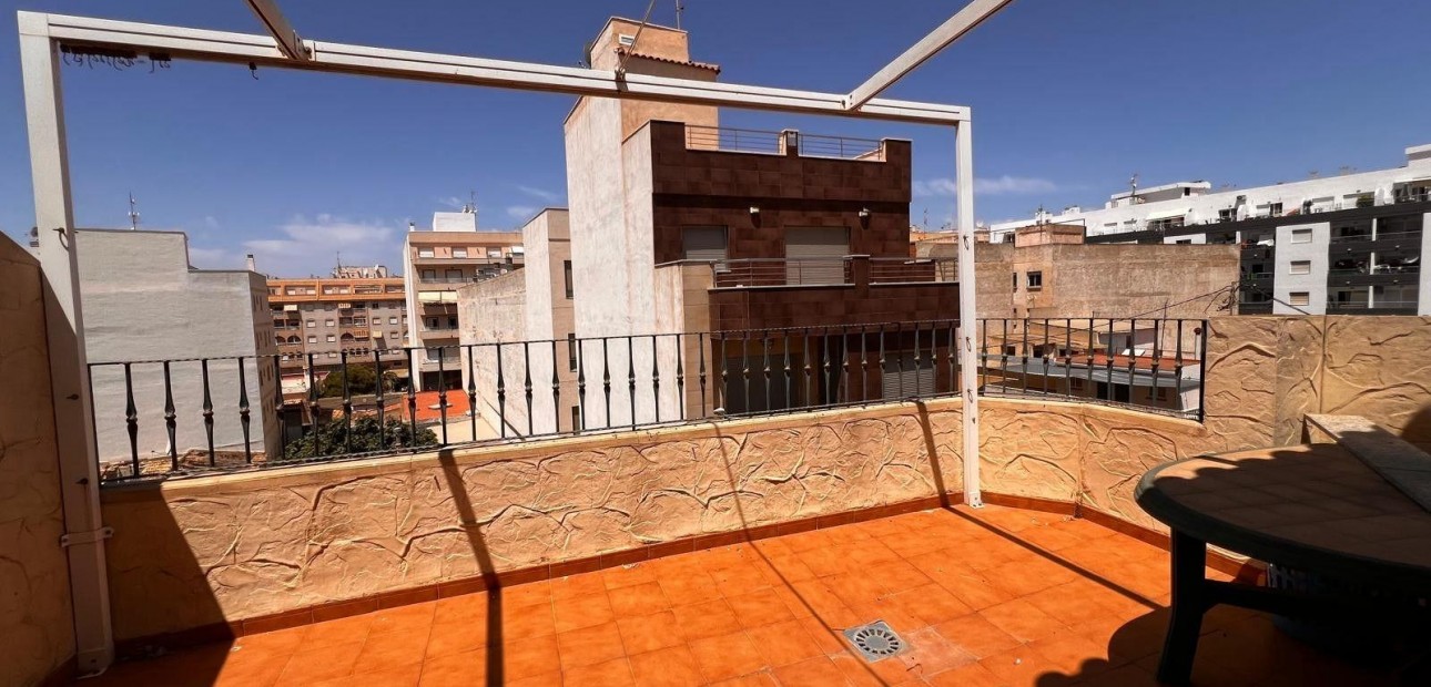Sale - Apartment / flat -
Torrevieja - torrevieja