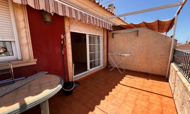 Sale - Apartment / flat -
Torrevieja - torrevieja