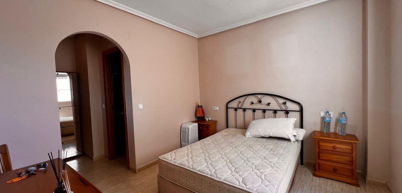 Sale - Apartment / flat -
Torrevieja - torrevieja