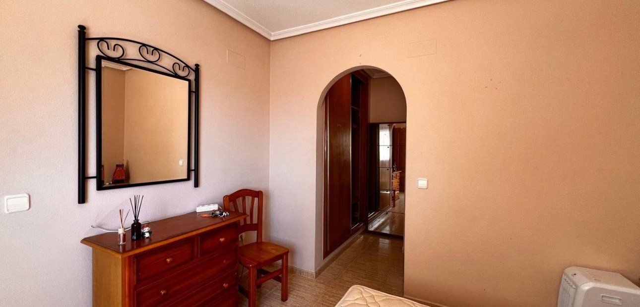 Sale - Apartment / flat -
Torrevieja - torrevieja