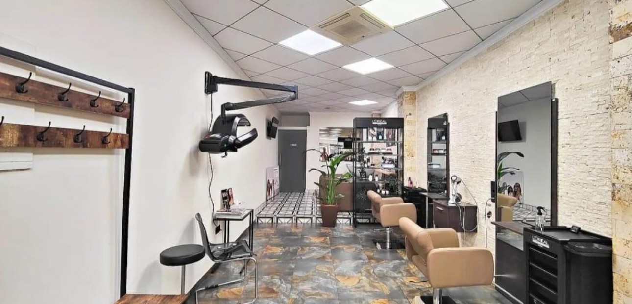 Venta - Commercial Unit -
Torrevieja - La siesta