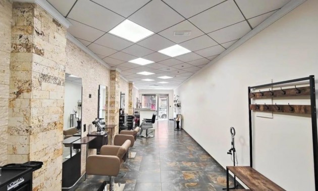 Venta - Commercial Unit -
Torrevieja - La siesta