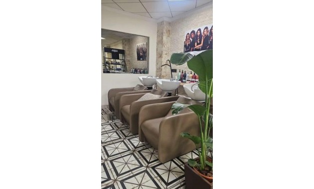 Venta - Commercial Unit -
Torrevieja - La siesta