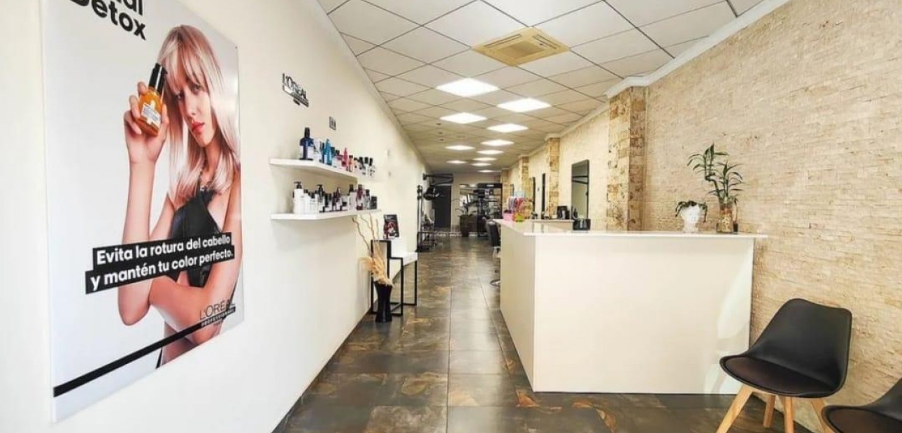 Venta - Commercial Unit -
Torrevieja - La siesta