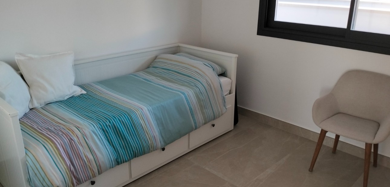 Herverkoop - Appartement / flat -
Benijofar