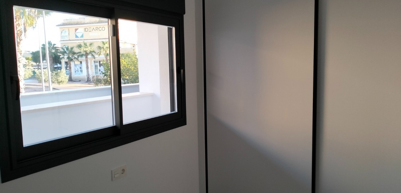 Herverkoop - Appartement / flat -
Benijofar