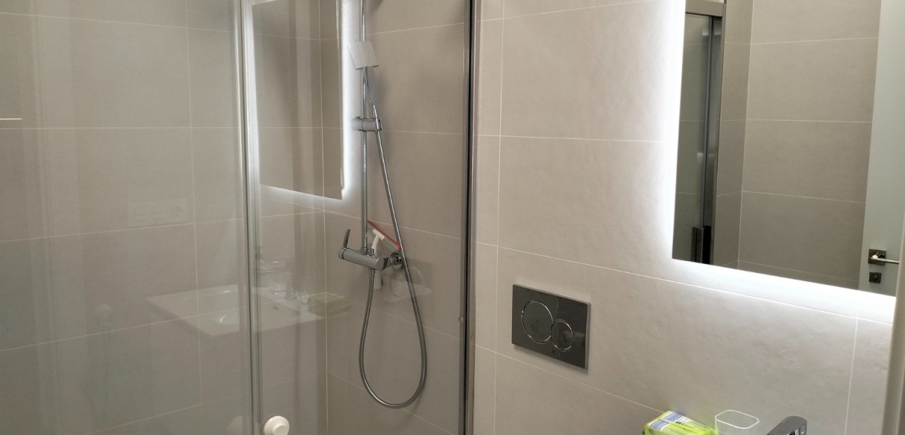 Herverkoop - Appartement / flat -
Benijofar