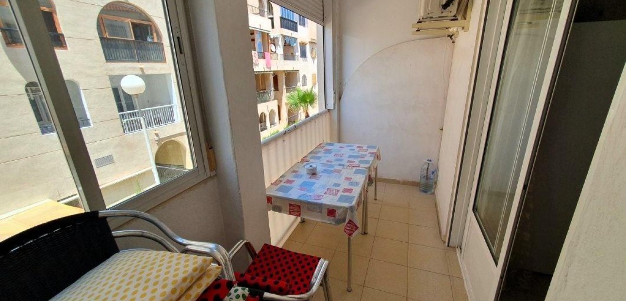Venta - Apartamento / piso -
Torrevieja - Los Europeos