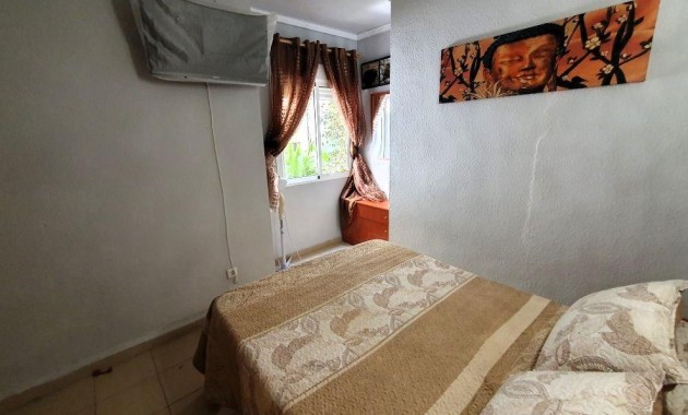 Venta - Apartamento / piso -
Torrevieja - Los Europeos