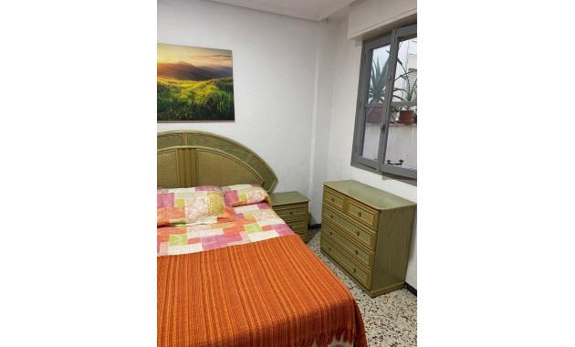 Venta - Apartamento / piso -
Santa Pola - Playa Levante