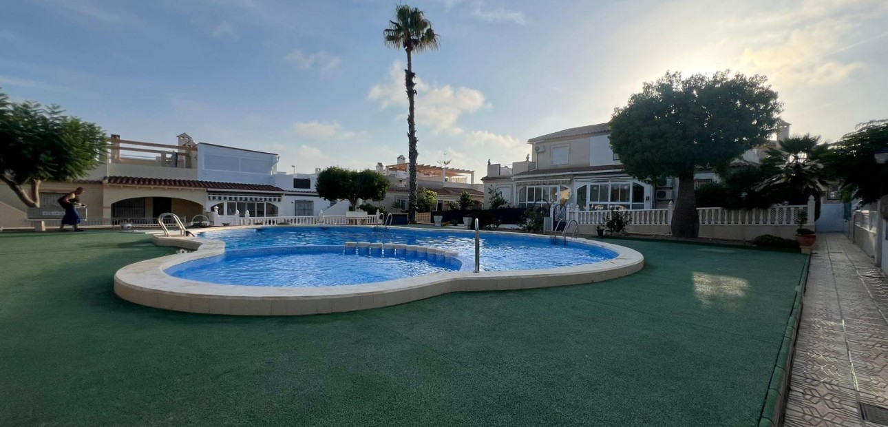 Venta - Villa -
Torrevieja - Torreblanca