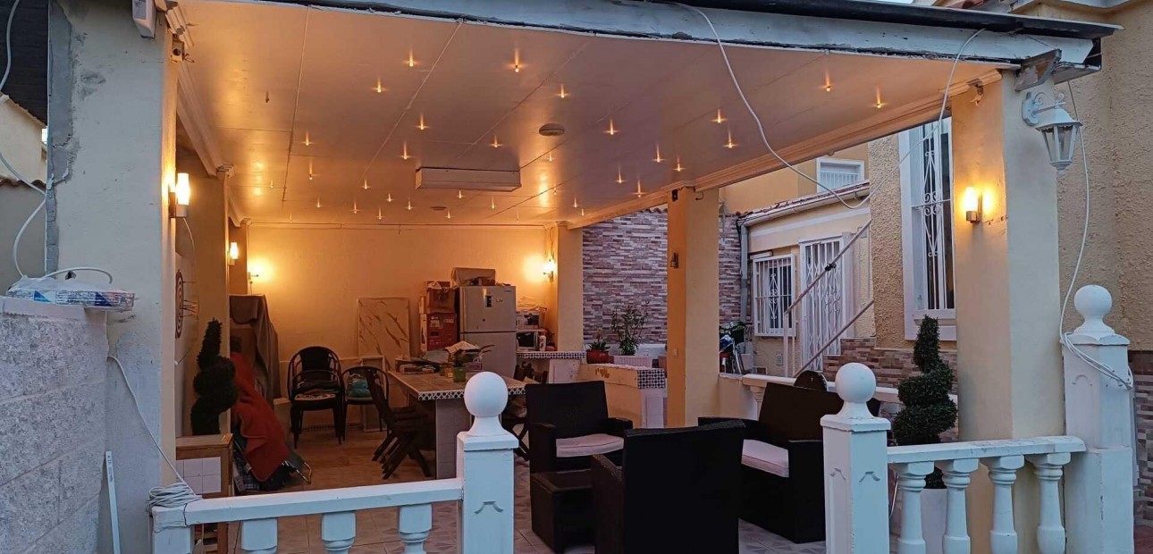 Venta - House -
San Fulgencio - La Marina