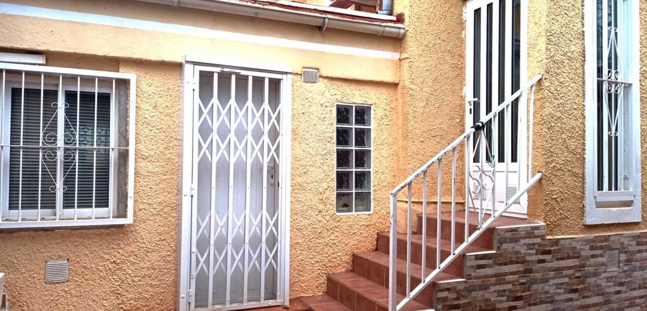 Venta - House -
San Fulgencio - La Marina