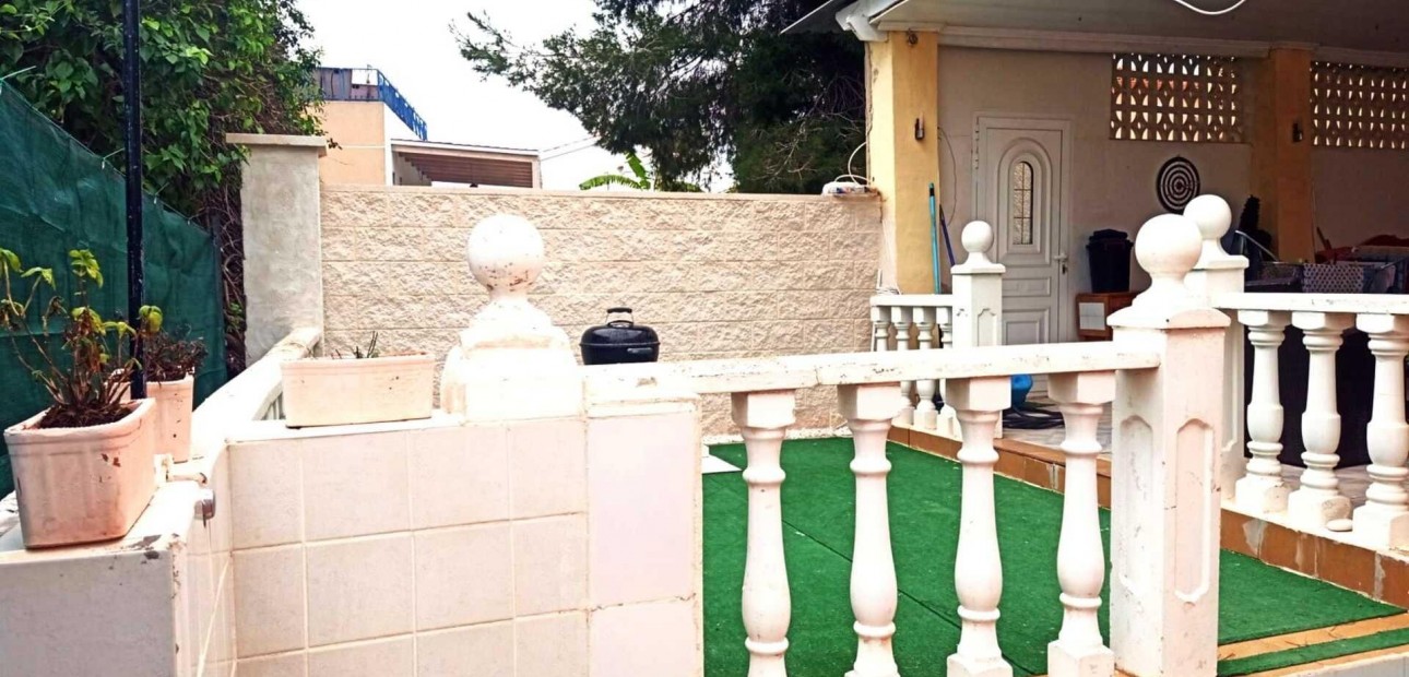 Venta - House -
San Fulgencio - La Marina