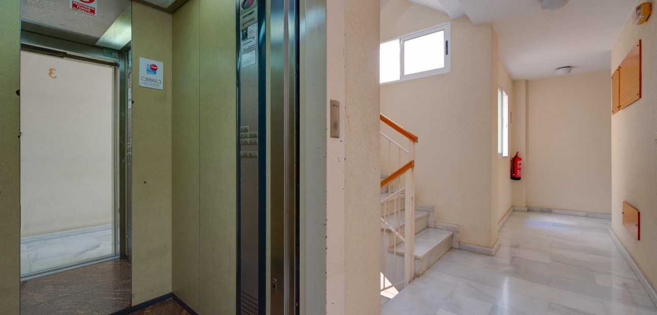 Venta - Apartamento / piso -
Torrevieja - torrevieja
