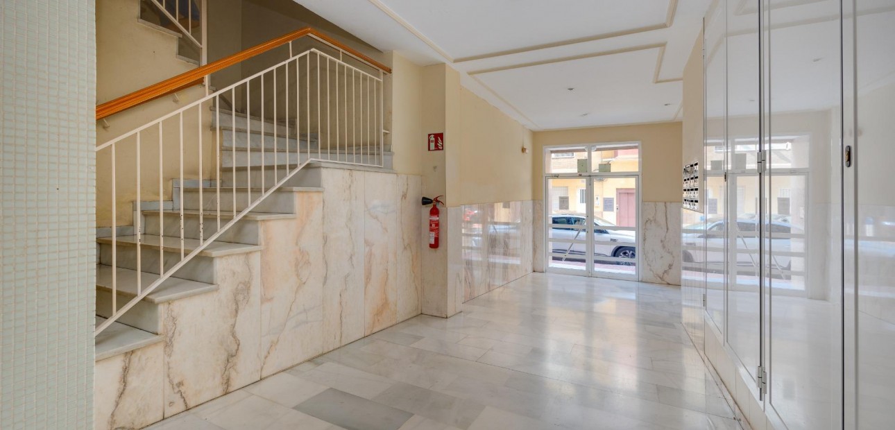 Venta - Apartamento / piso -
Torrevieja - torrevieja