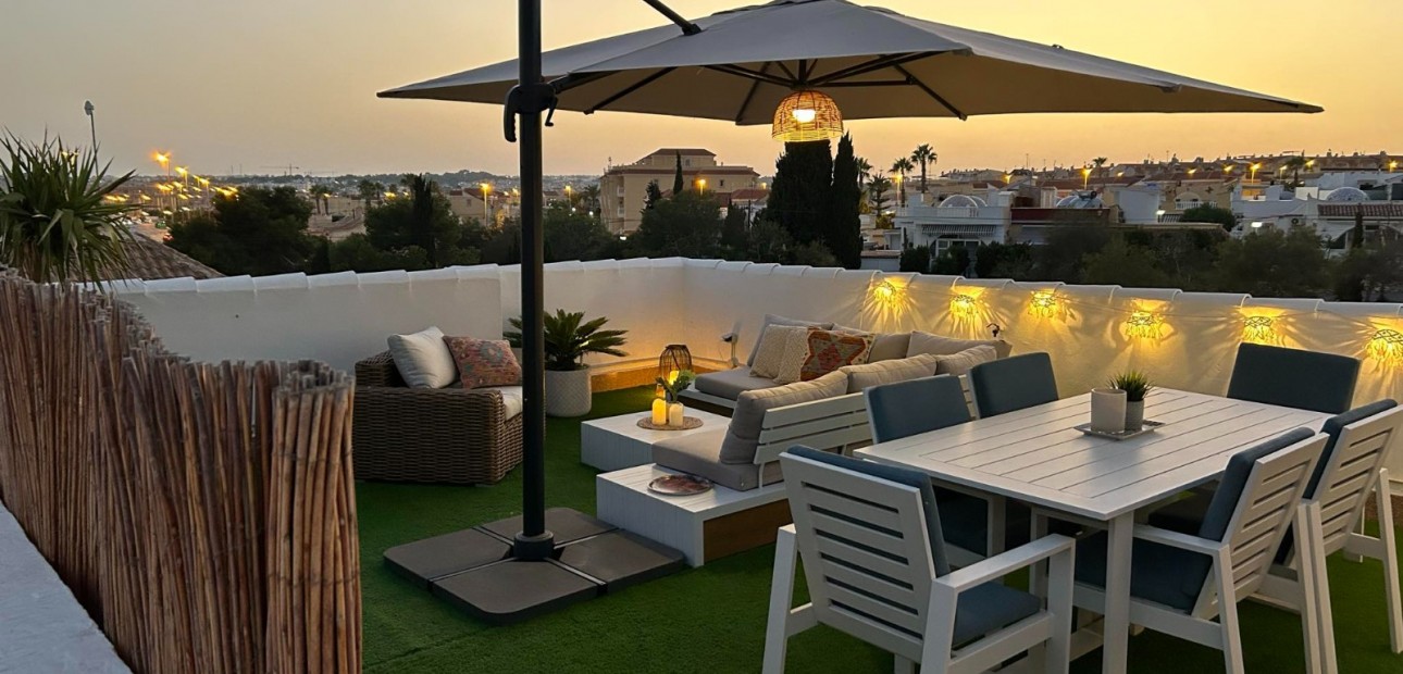Venta - Apartamento / piso -
Orihuela Costa - La Florida
