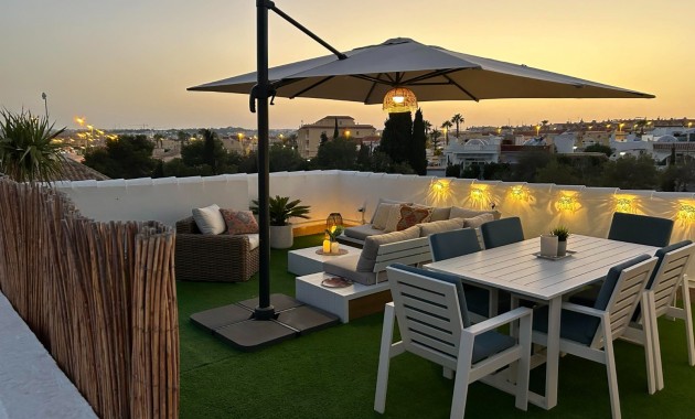 Venta - Apartamento / piso -
Orihuela Costa - La Florida