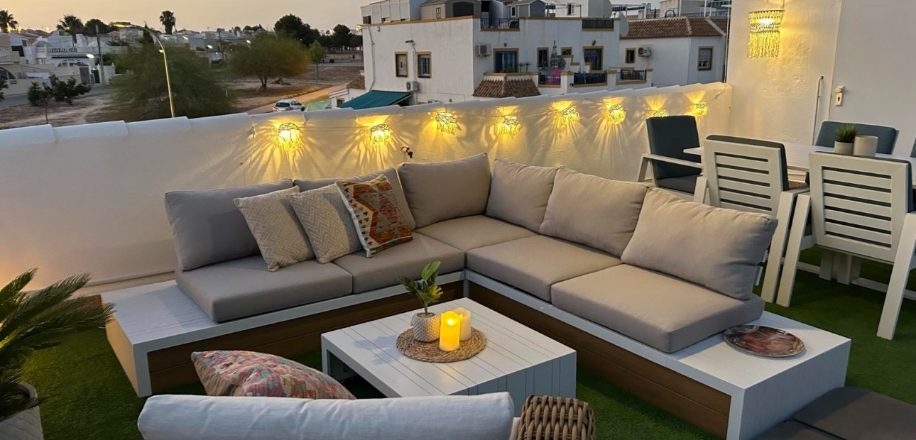 Venta - Apartamento / piso -
Orihuela Costa - La Florida