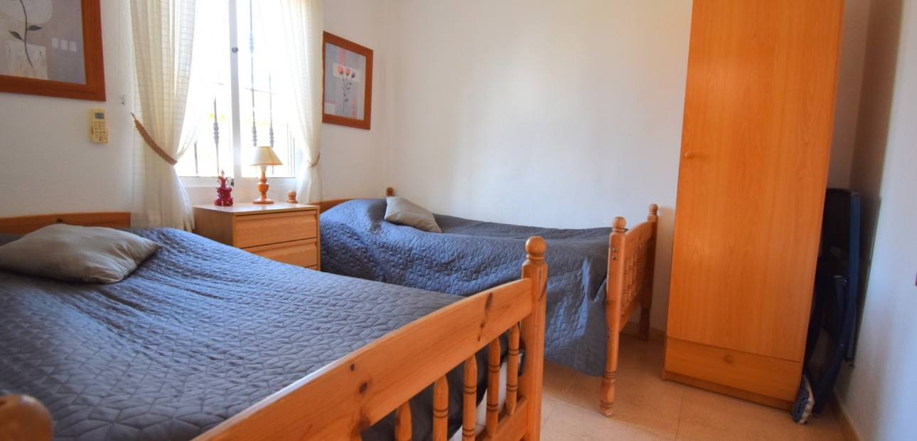 Venta - Apartamento / piso -
Orihuela Costa - Playa Flamenca