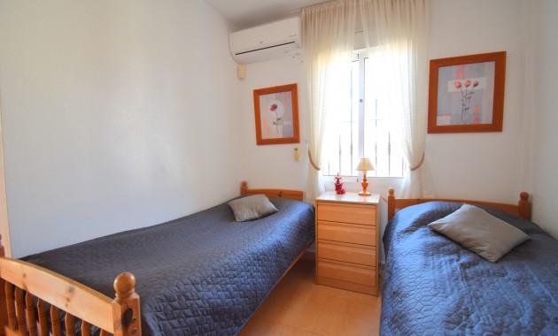 Venta - Apartamento / piso -
Orihuela Costa - Playa Flamenca