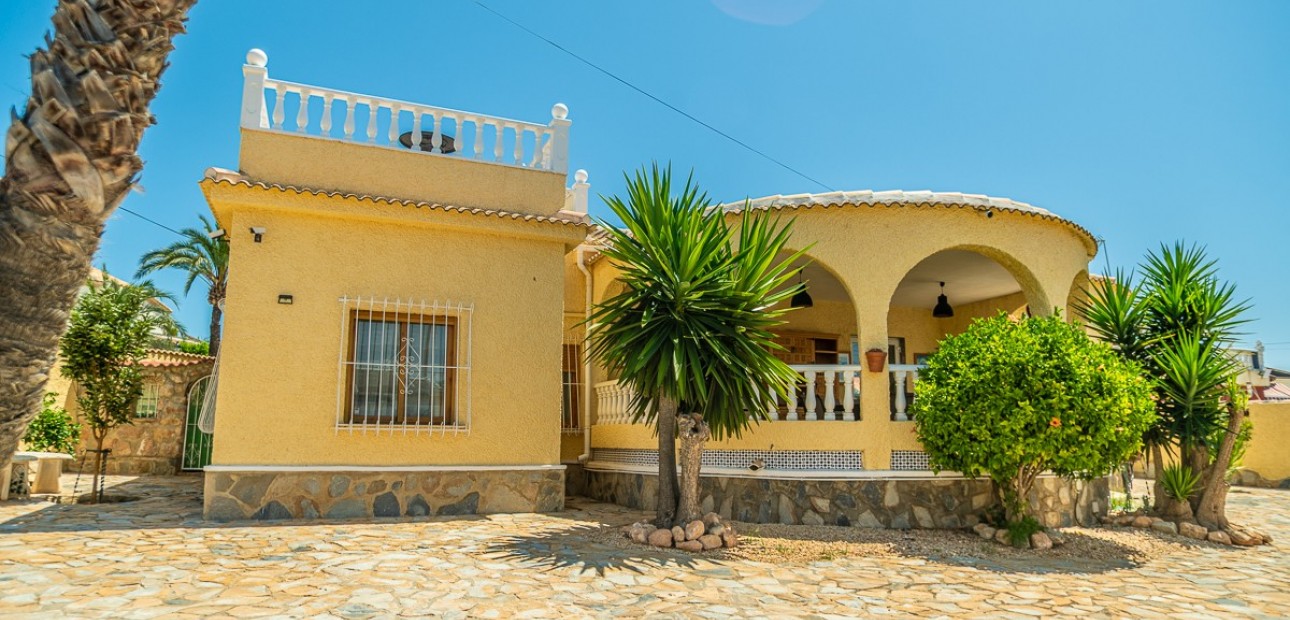 Venta - Villa -
Torrevieja - La Siesta