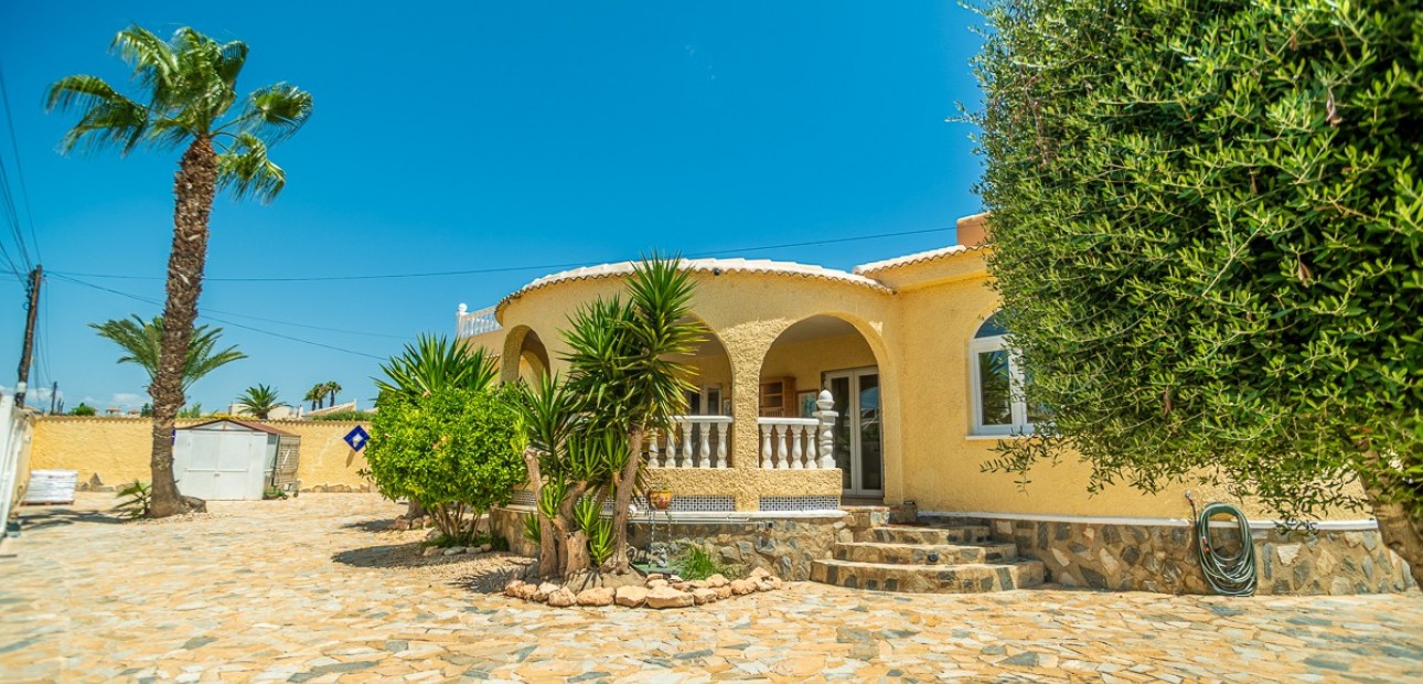 Venta - Villa -
Torrevieja - La Siesta