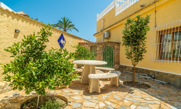 Venta - Villa -
Torrevieja - La Siesta