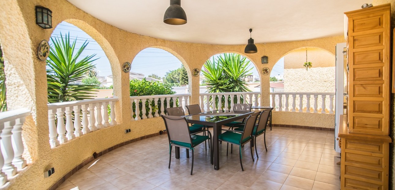 Venta - Villa -
Torrevieja - La Siesta