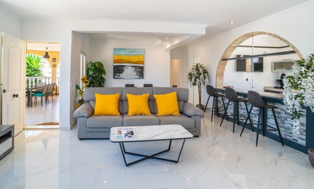 Venta - Villa -
Torrevieja - La Siesta