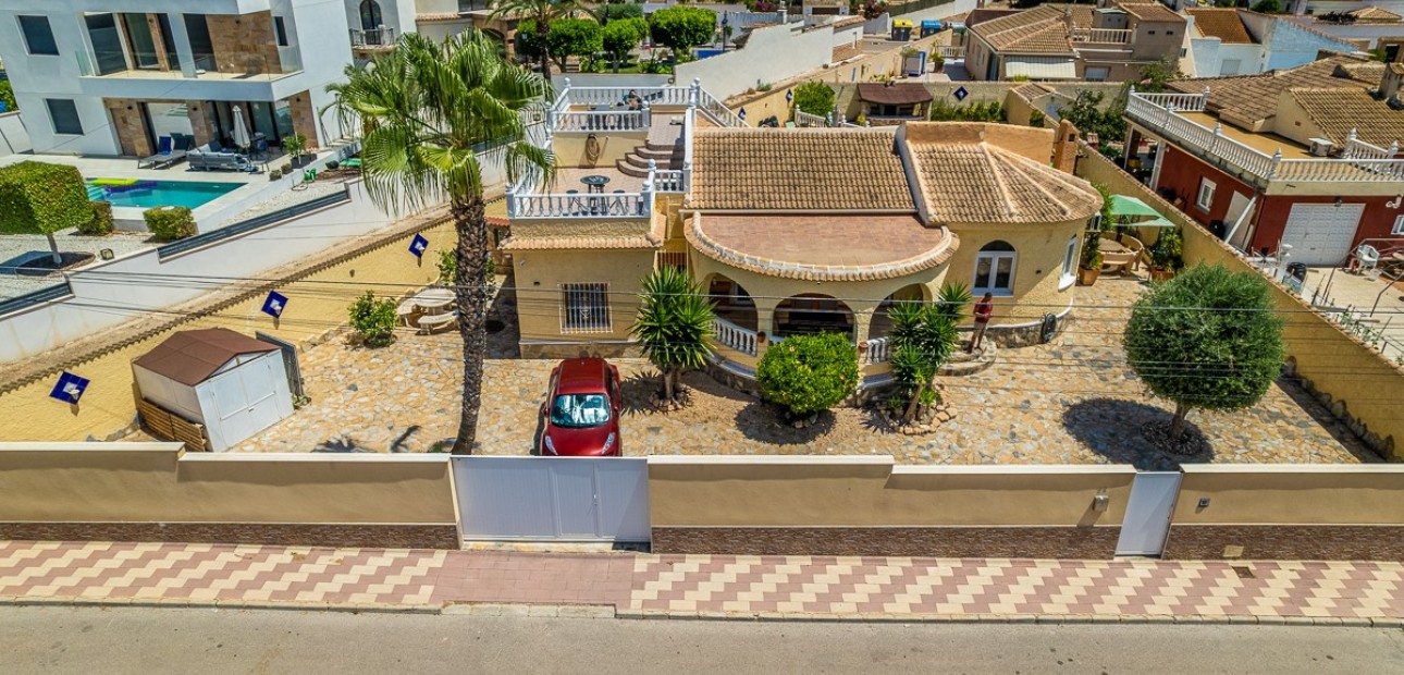 Venta - Villa -
Torrevieja - La Siesta