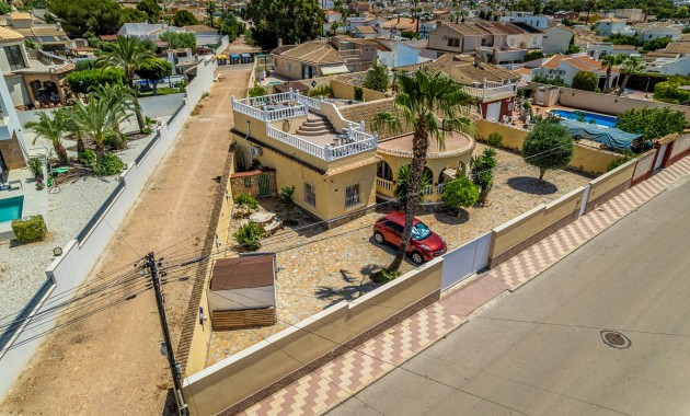 Venta - Villa -
Torrevieja - La Siesta