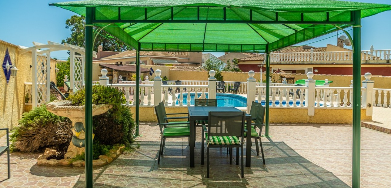 Venta - Villa -
Torrevieja - La Siesta