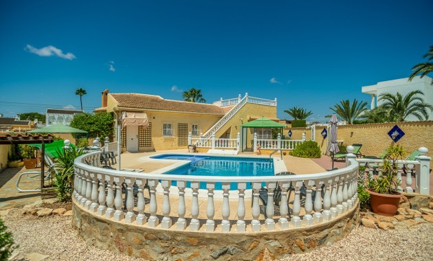 Venta - Villa -
Torrevieja - La Siesta