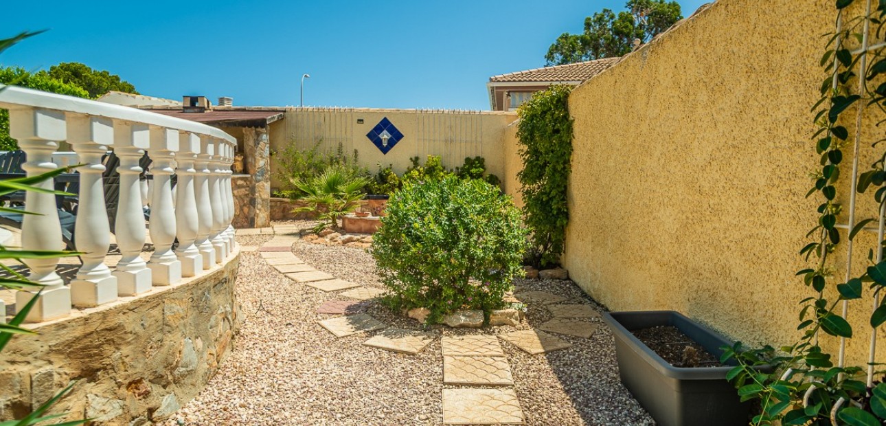 Venta - Villa -
Torrevieja - La Siesta