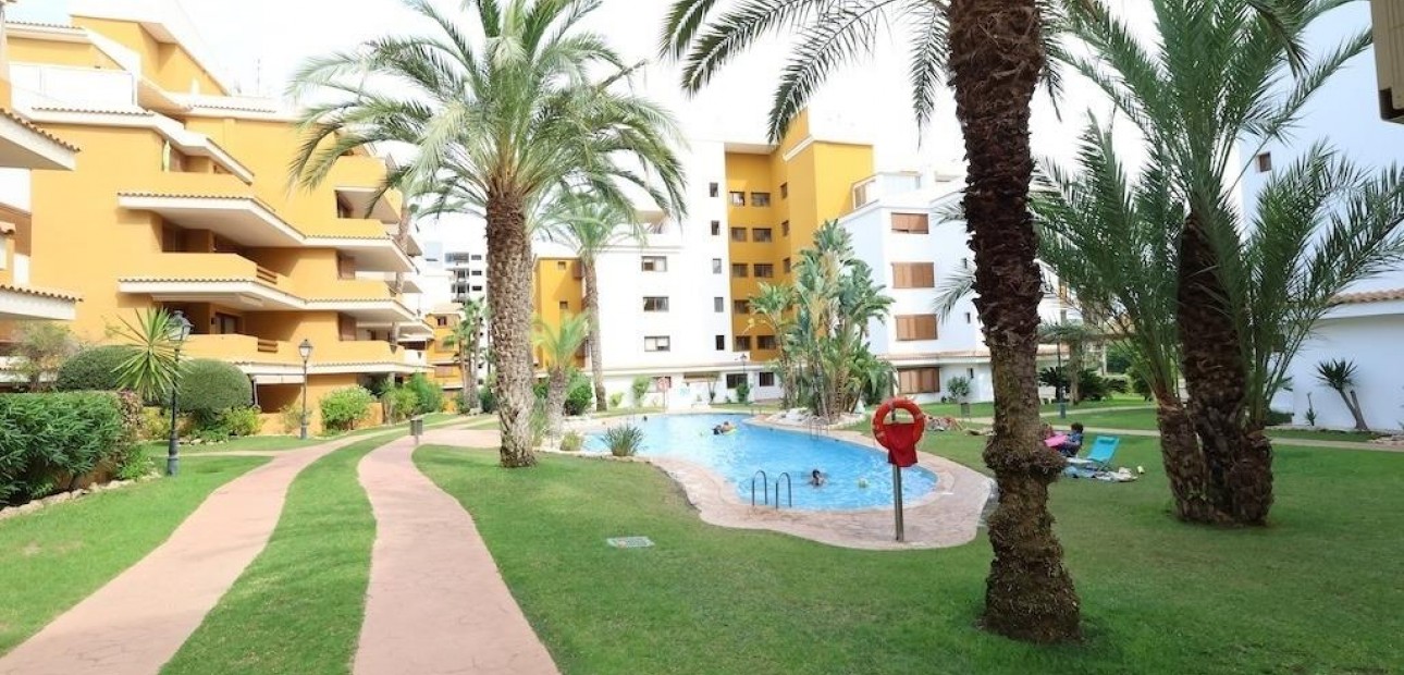 Sale - Penthouse -
Torrevieja - Punta prima