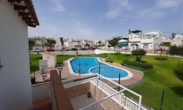 Sale - Bungalow -
Torrevieja - Los balcones