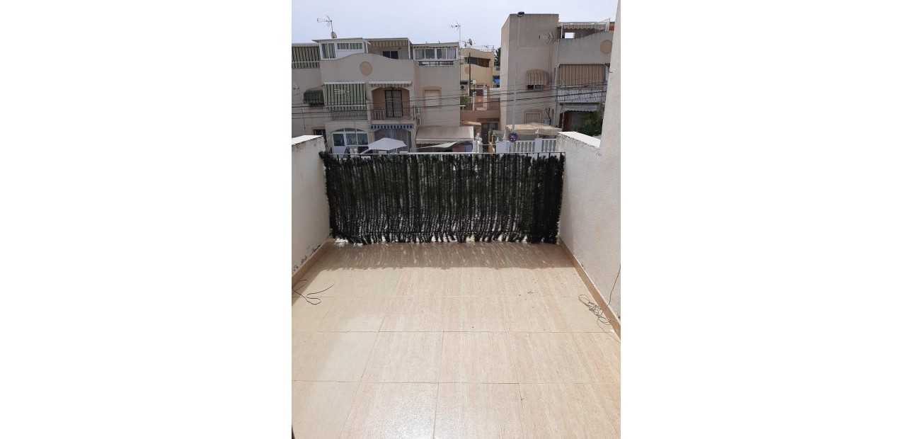 Sale - Bungalow -
Torrevieja - Los balcones