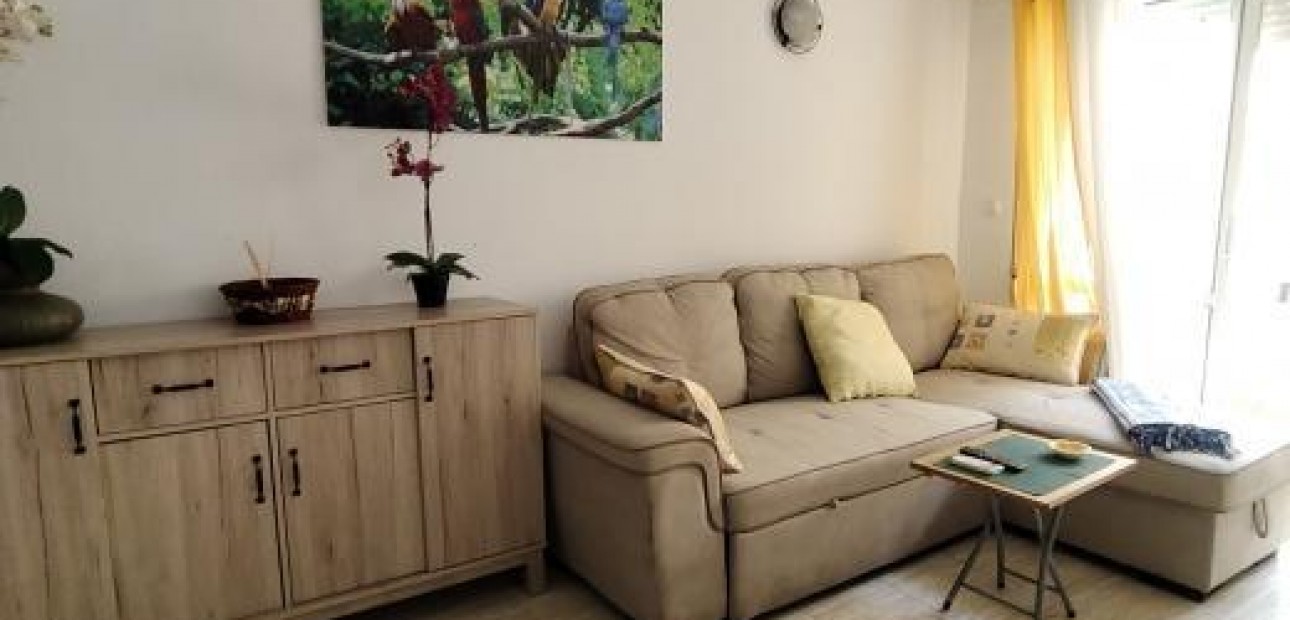 Sale - Apartment / flat -
Torrevieja - Estacion de autobuses