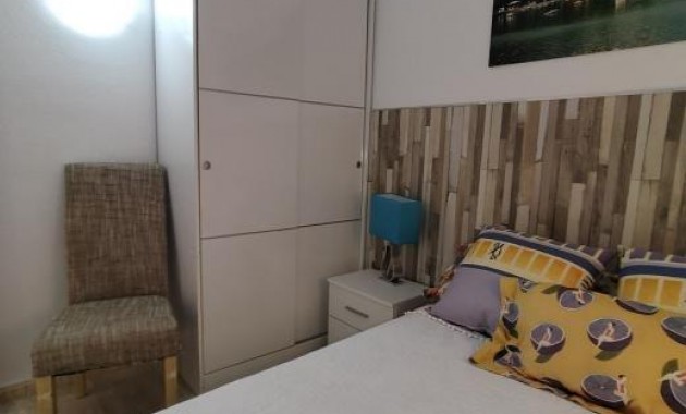 Sale - Apartment / flat -
Torrevieja - Estacion de autobuses