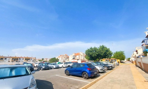 Sale - Bungalow -
Orihuela Costa - Playa Flamenca