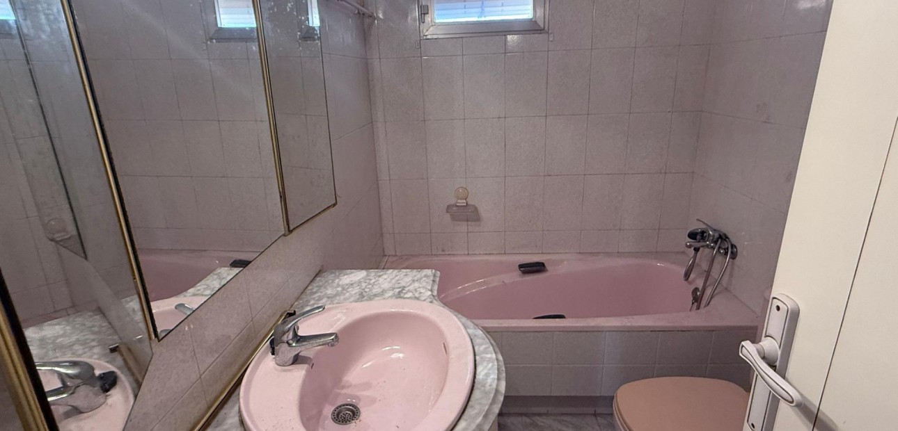 Sale - Apartment / flat -
Rojales - Costa blanca sur