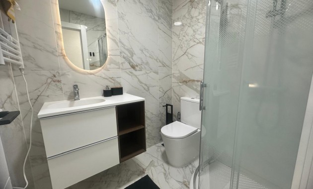Sale - Apartment / flat -
Torrevieja - Estacion de autobuses